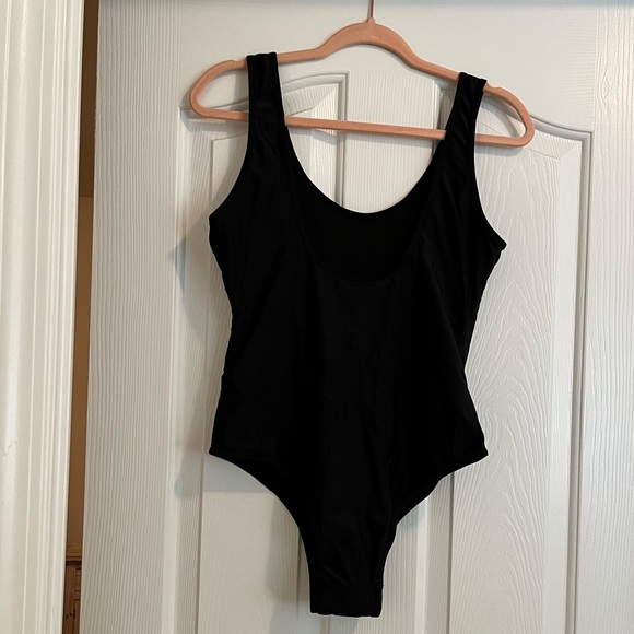 “The Party” Bridal Party Swimsuit - Picture 5 of 12